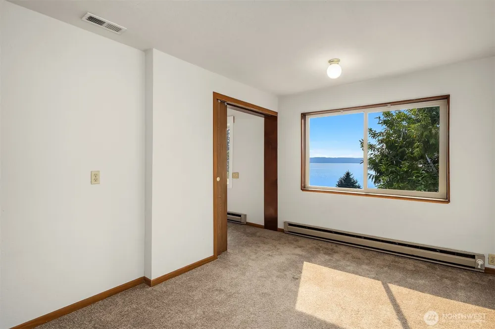2714 SW 152nd Pl Burien, WA 98166