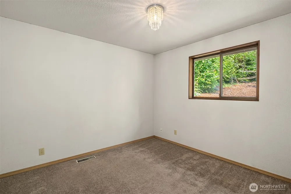 2714 SW 152nd Pl Burien, WA 98166