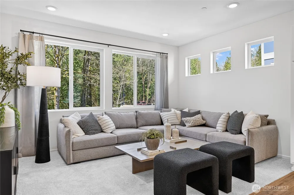 32390 Vine Avenue SE Black Diamond, WA 98010