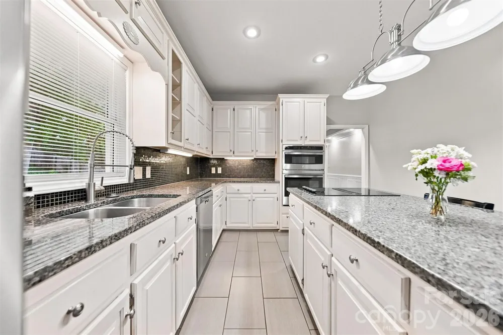 2941 8th Street Court NE Hickory, NC 28601