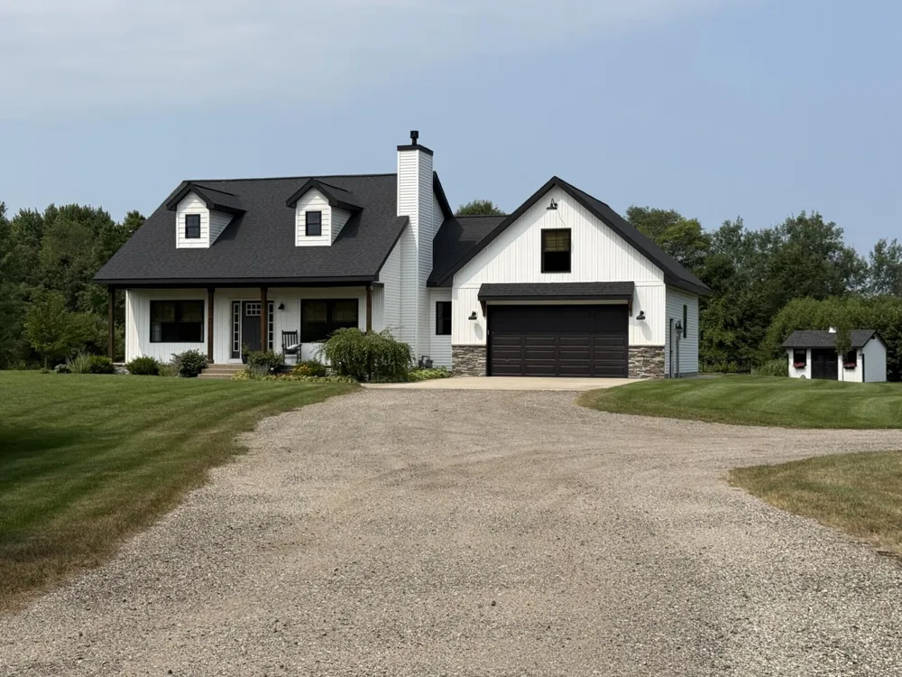2281 Green Creek Road Muskegon, MI 49445