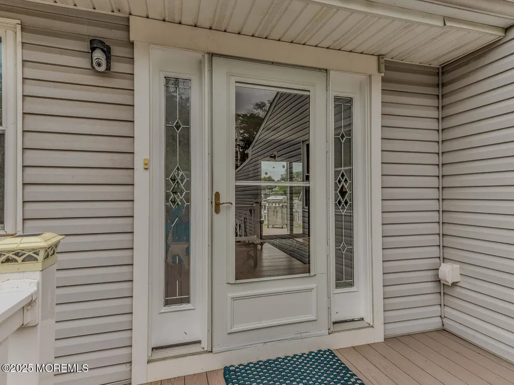 18 Beacon Drive Waretown, NJ 08758
