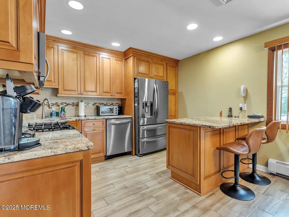 18 Beacon Drive Waretown, NJ 08758