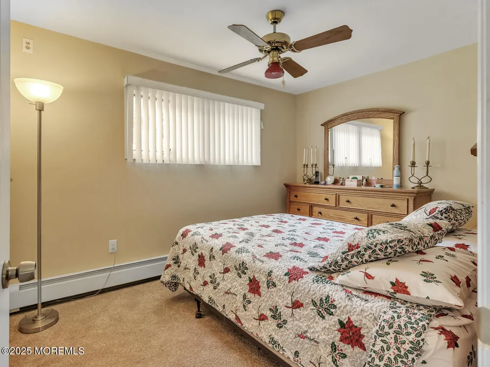 18 Beacon Drive Waretown, NJ 08758