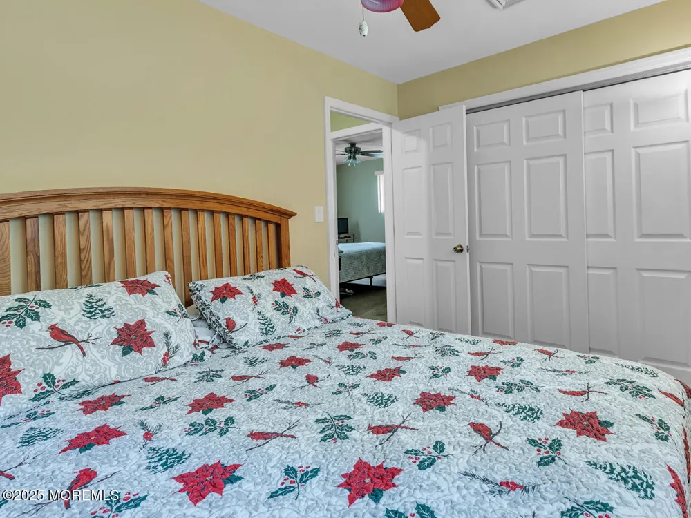 18 Beacon Drive Waretown, NJ 08758