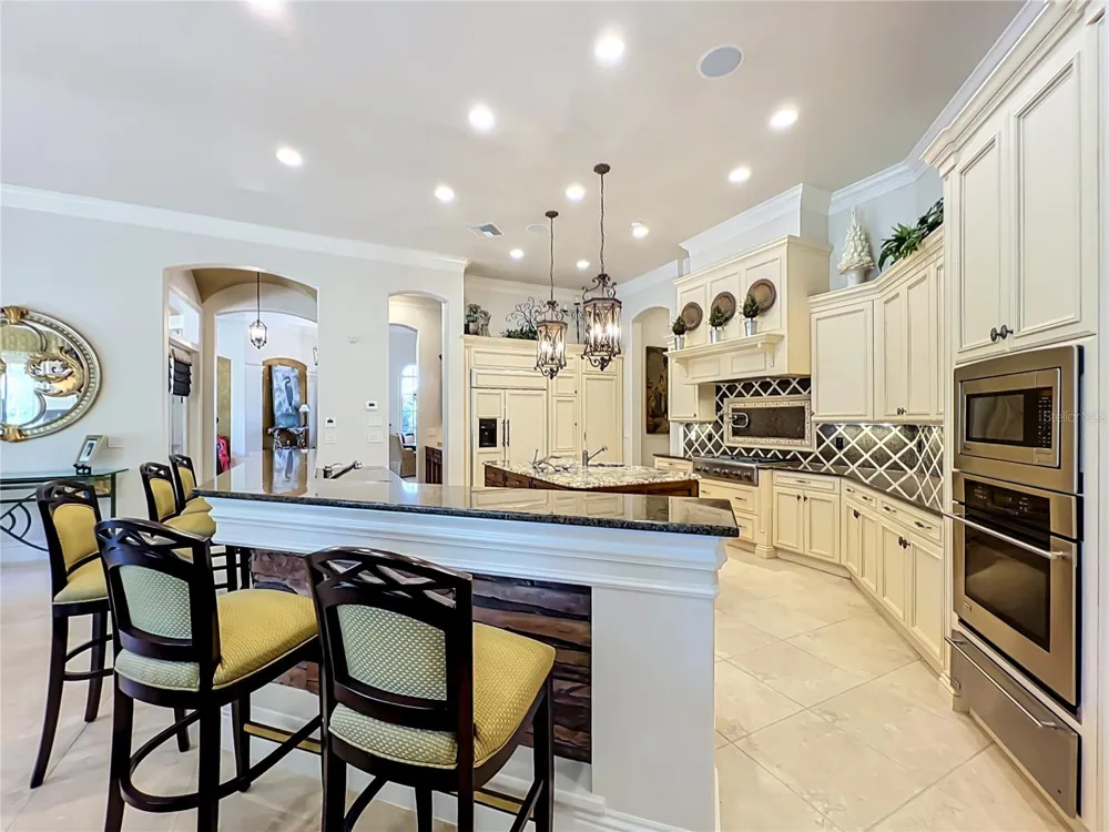 16028 PENDIO DRIVE Bella Collina, FL 34756
