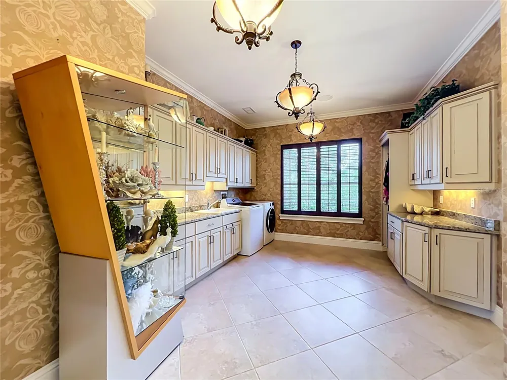 16028 PENDIO DRIVE Bella Collina, FL 34756