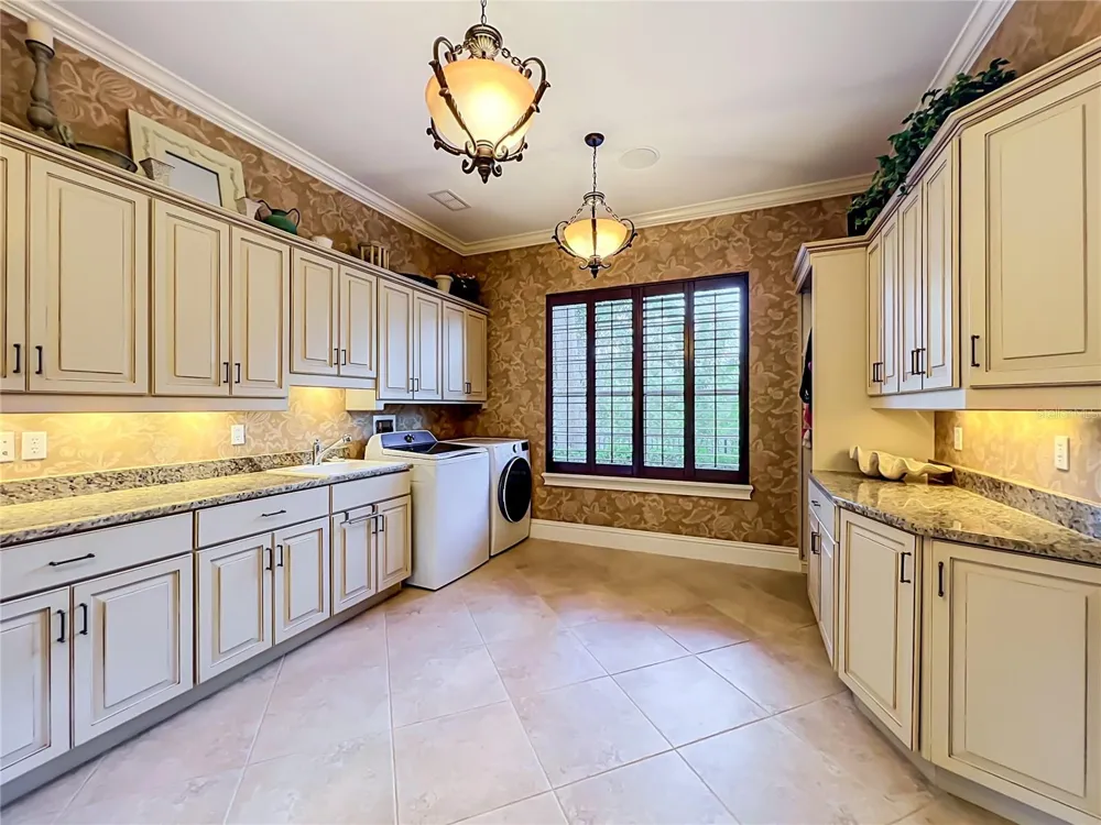 16028 PENDIO DRIVE Bella Collina, FL 34756