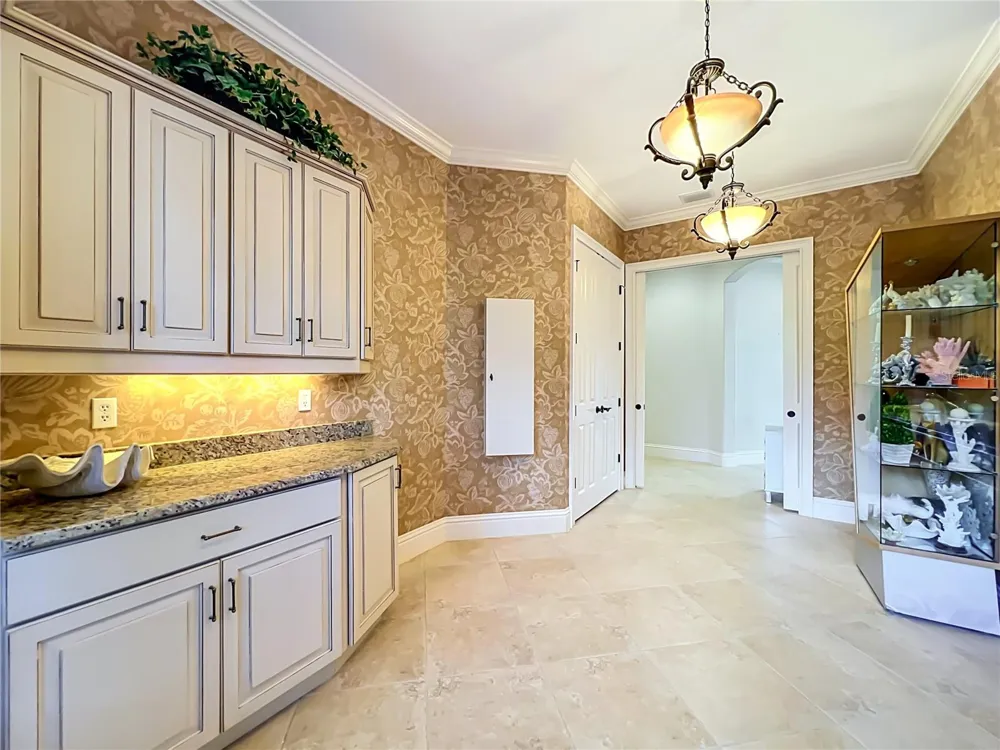 16028 PENDIO DRIVE Bella Collina, FL 34756
