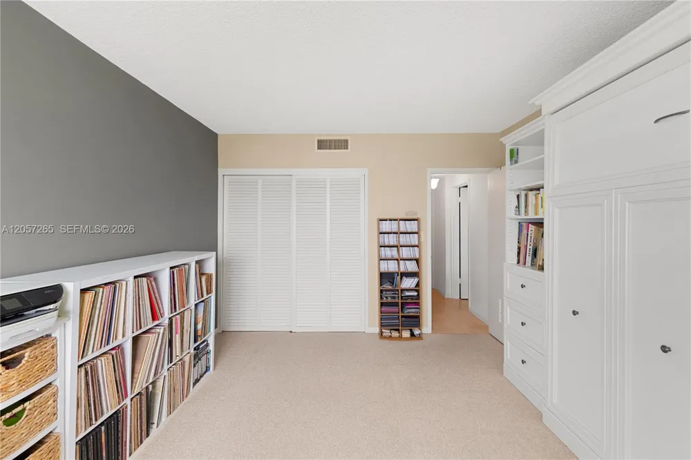 1700 NE 105th St #214 Miami Shores, FL 33138