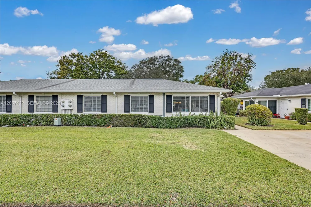 10115 44th Way S #409 Boynton Beach, FL 33436