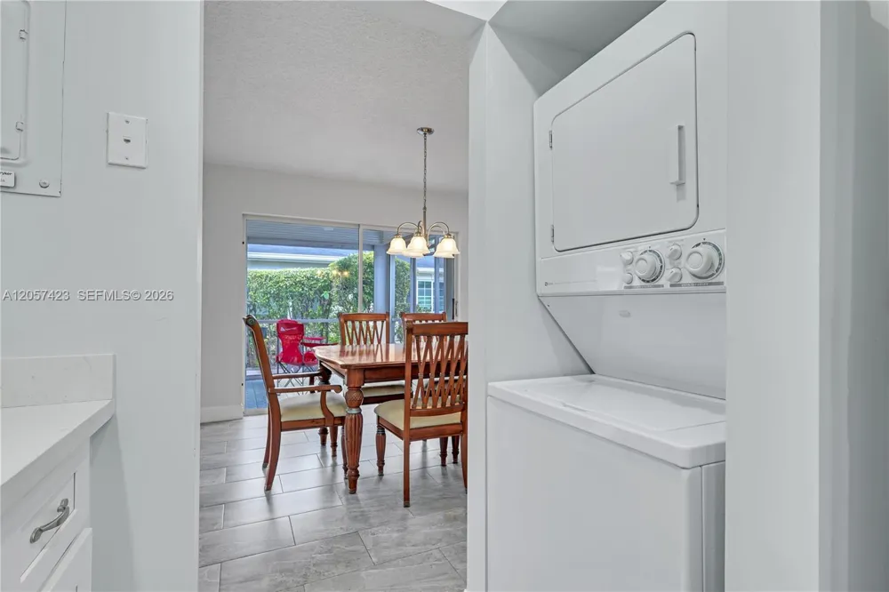 10115 44th Way S #409 Boynton Beach, FL 33436