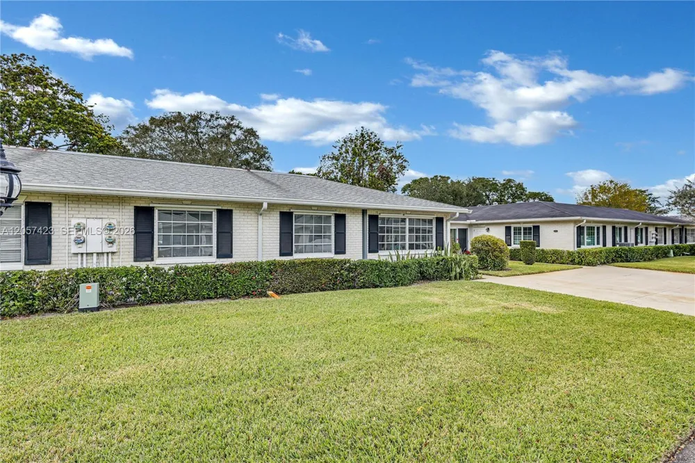 10115 44th Way S #409 Boynton Beach, FL 33436