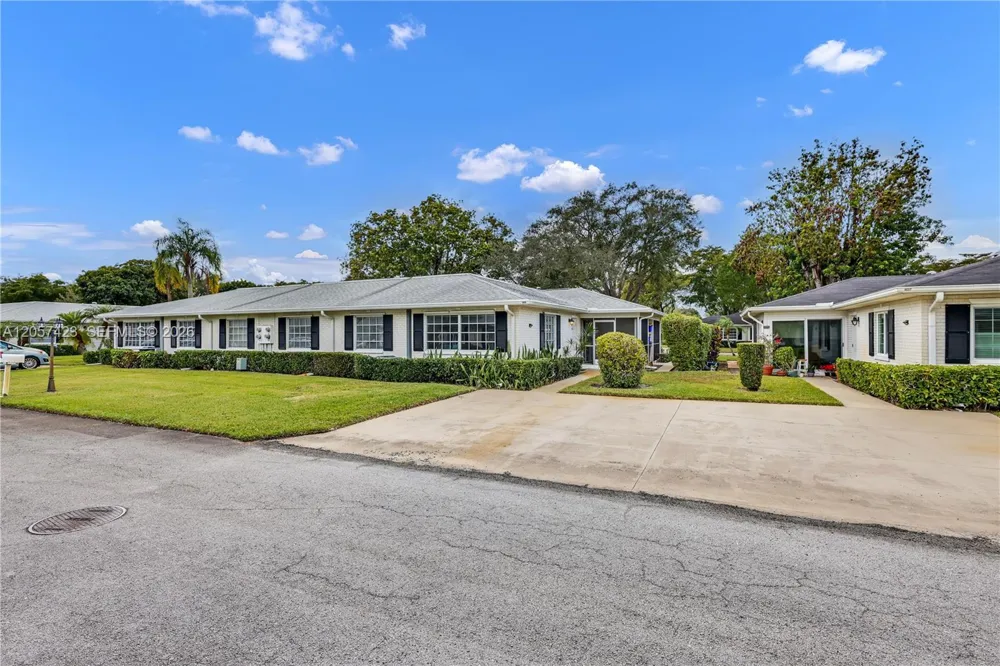 10115 44th Way S #409 Boynton Beach, FL 33436