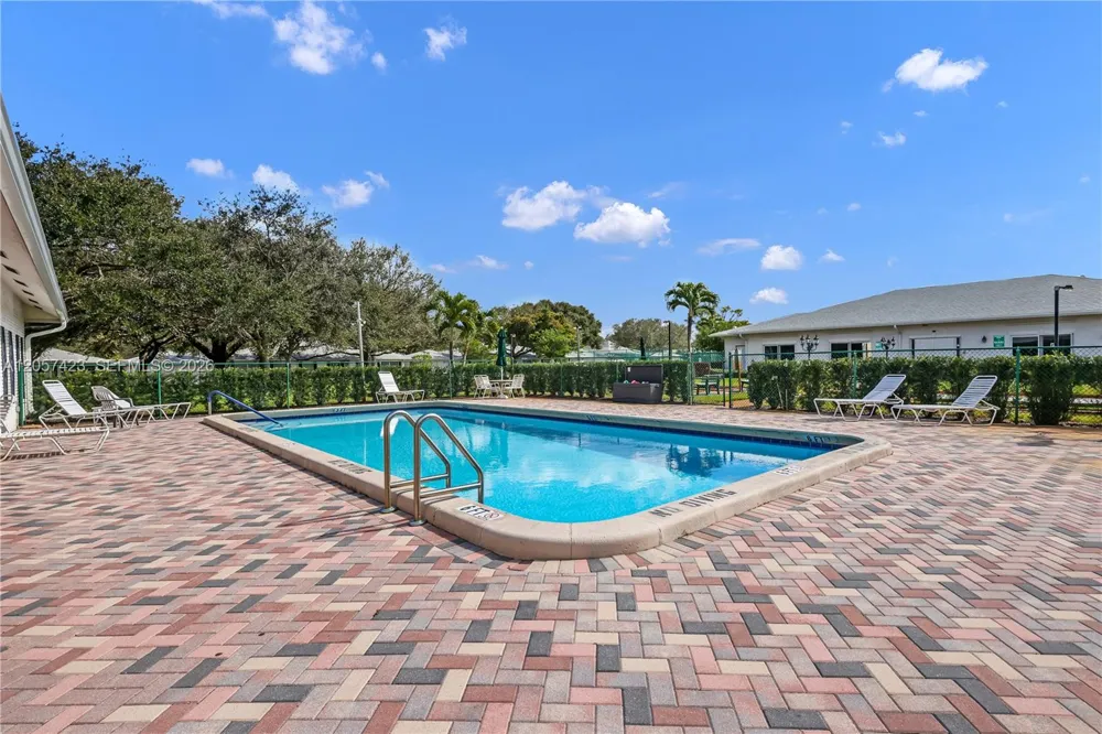 10115 44th Way S #409 Boynton Beach, FL 33436
