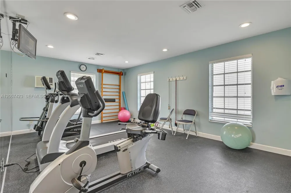 10115 44th Way S #409 Boynton Beach, FL 33436