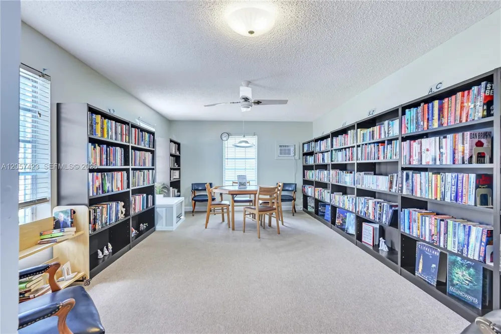 10115 44th Way S #409 Boynton Beach, FL 33436
