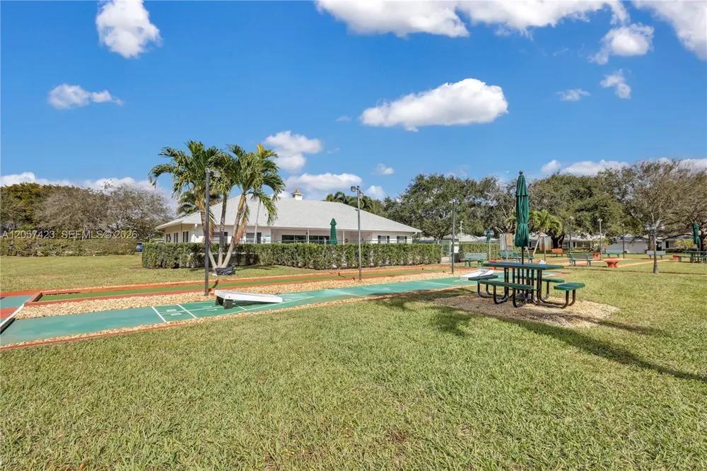 10115 44th Way S #409 Boynton Beach, FL 33436
