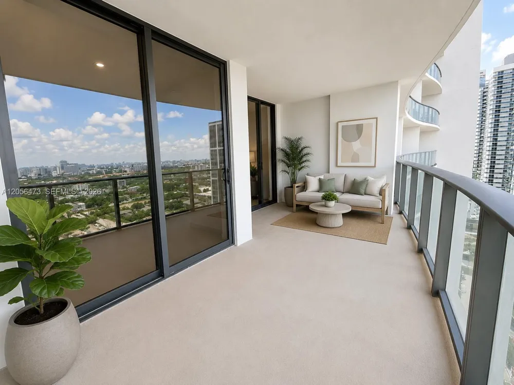 1600 NE 1st Ave #1815 Miami, FL 33132