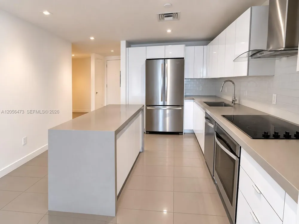 1600 NE 1st Ave #1815 Miami, FL 33132