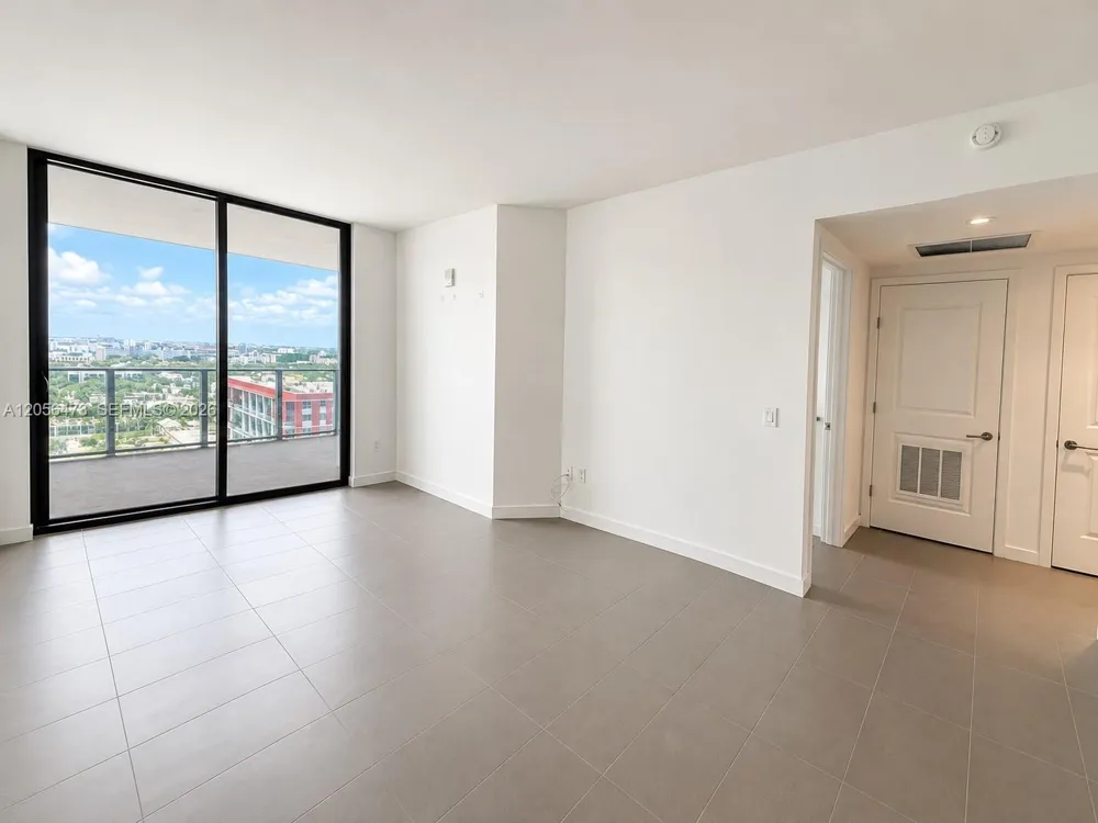 1600 NE 1st Ave #1815 Miami, FL 33132