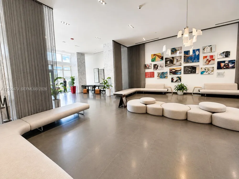1600 NE 1st Ave #1815 Miami, FL 33132