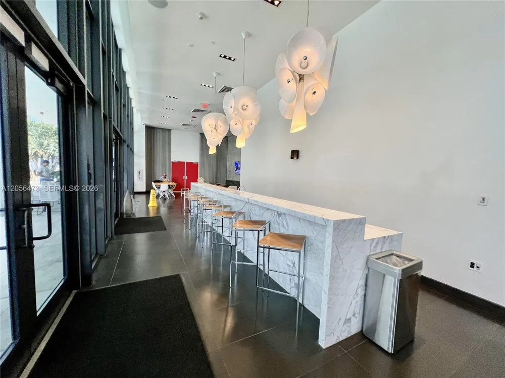 1600 NE 1st Ave #1815 Miami, FL 33132