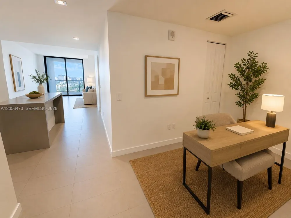 1600 NE 1st Ave #1815 Miami, FL 33132