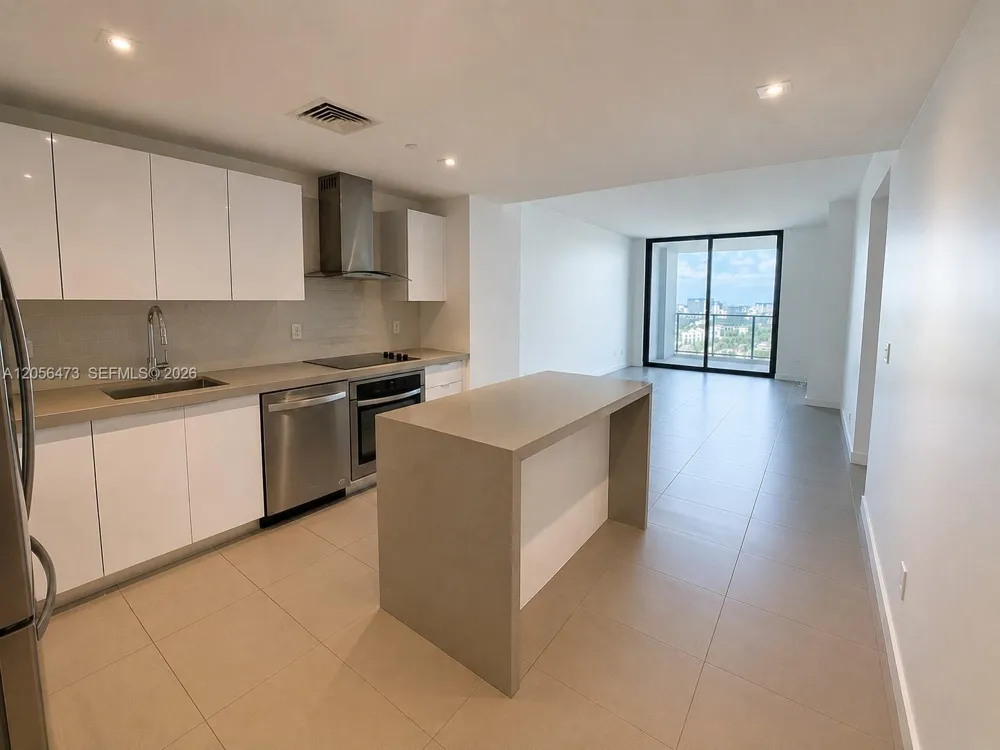 1600 NE 1st Ave #1815 Miami, FL 33132
