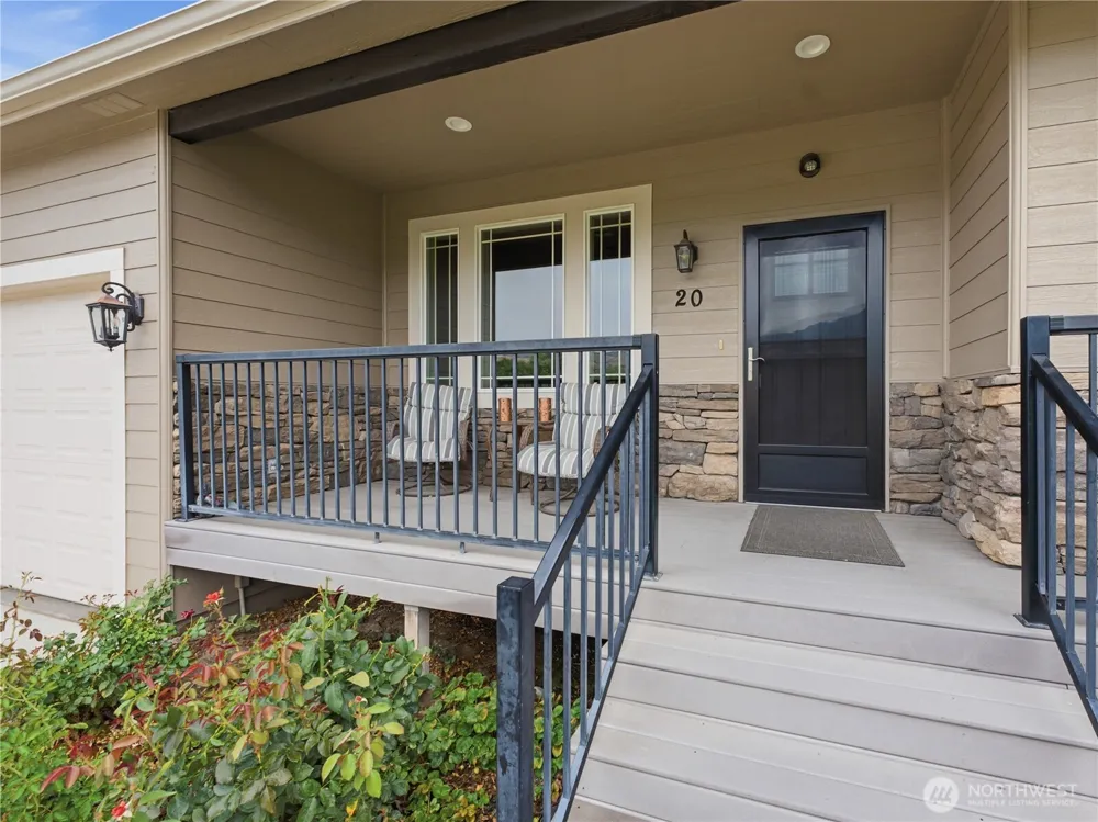 20 Luther Court Malaga, WA 98828