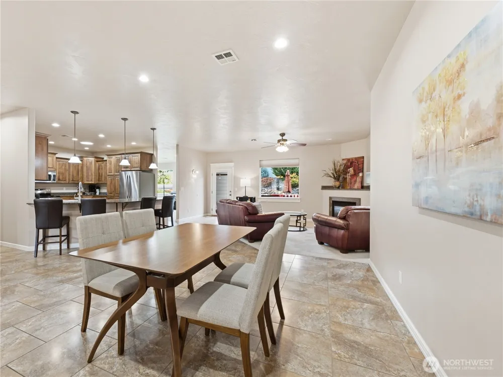 20 Luther Court Malaga, WA 98828