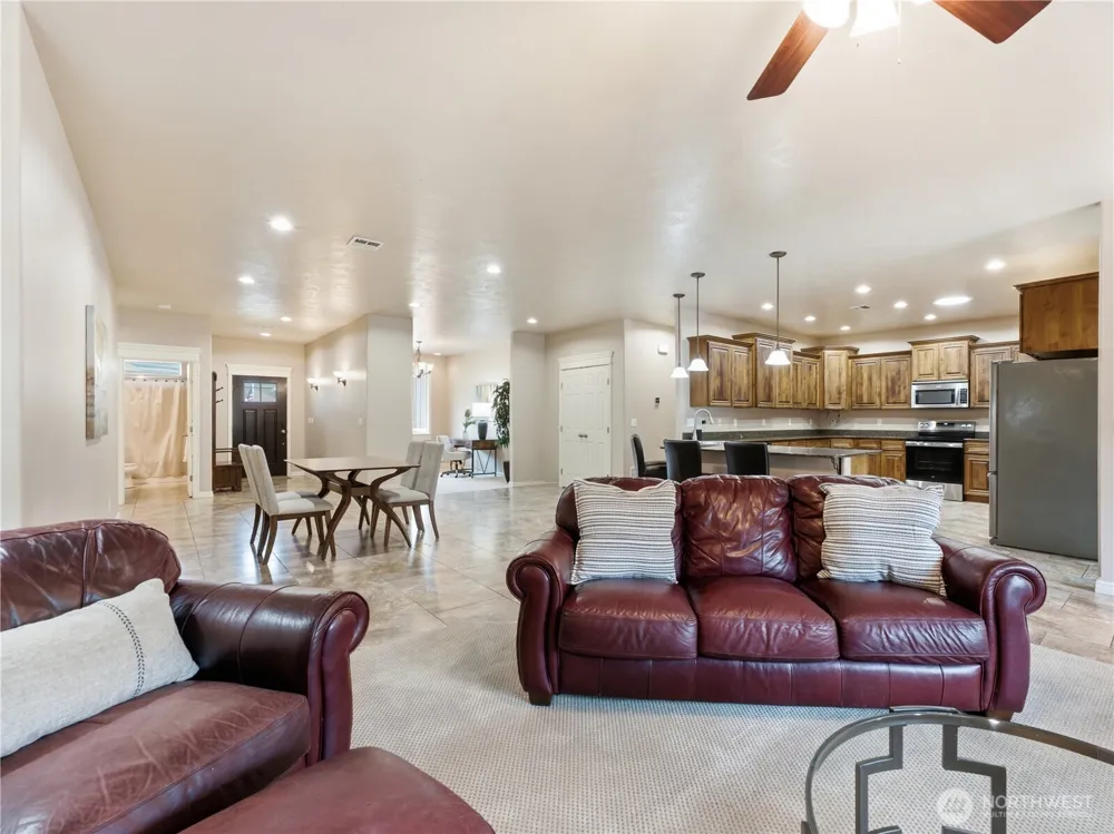 20 Luther Court Malaga, WA 98828