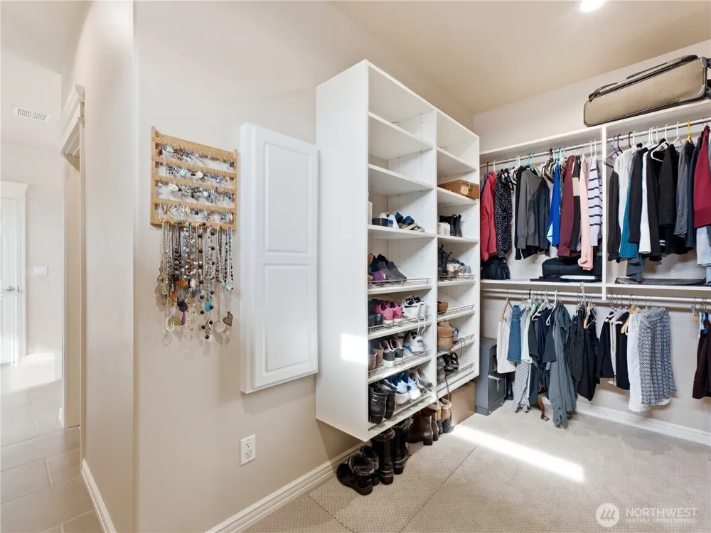 20 Luther Court Malaga, WA 98828