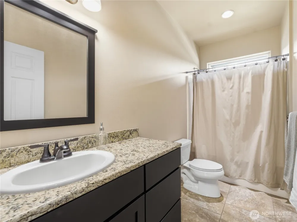 20 Luther Court Malaga, WA 98828