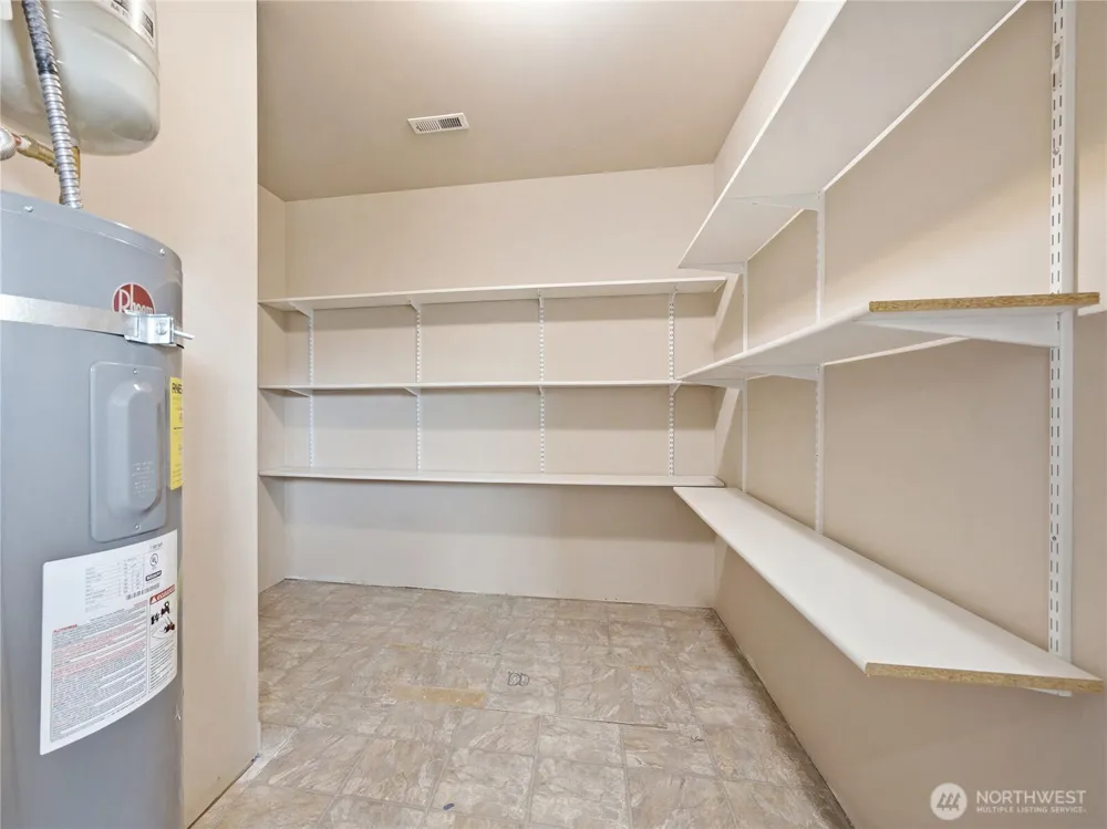 20 Luther Court Malaga, WA 98828