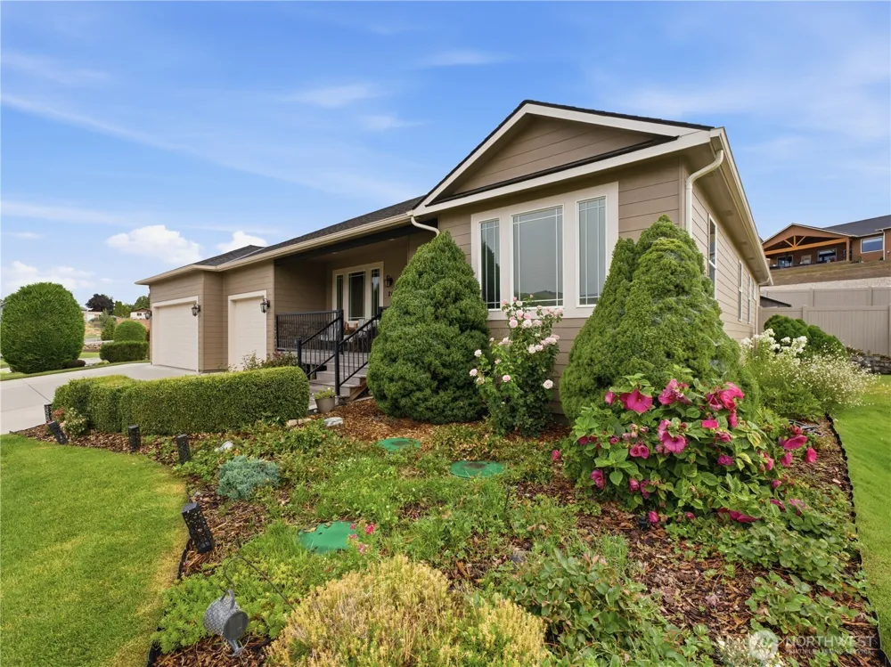 20 Luther Court Malaga, WA 98828
