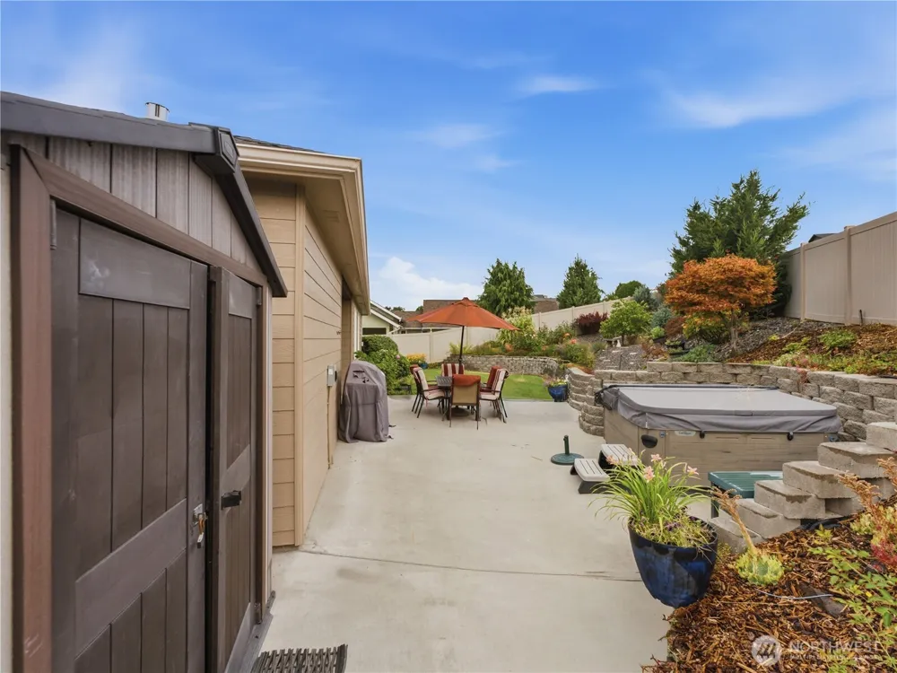 20 Luther Court Malaga, WA 98828