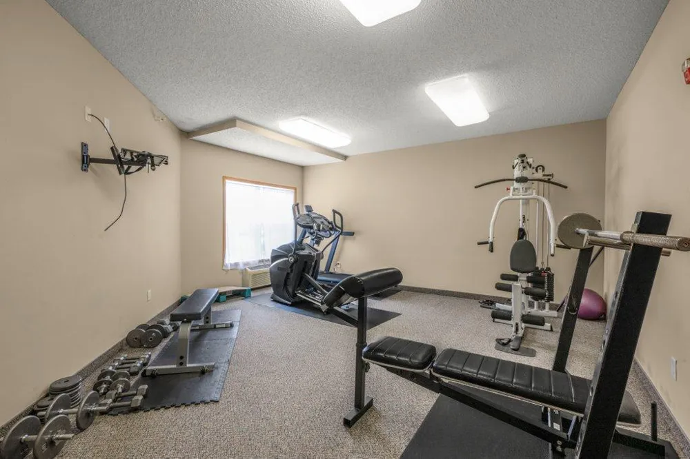 114200 Hundertmark #110 Chaska, MN 55318