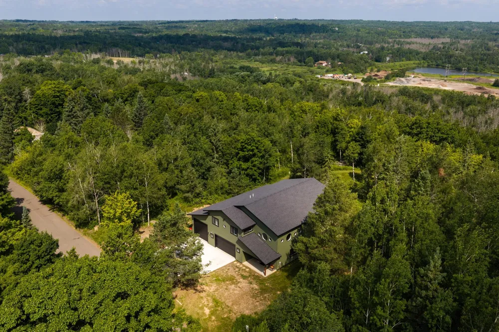 417 Elk Street Duluth, MN 55803