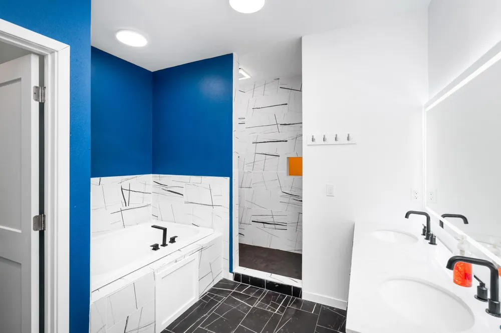 417 Elk Street Duluth, MN 55803