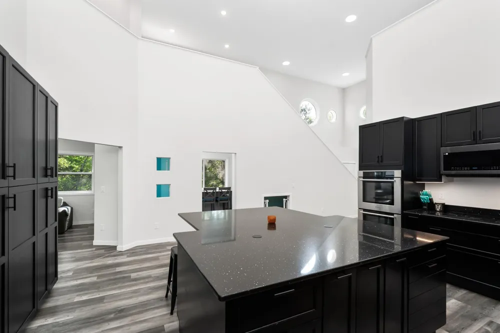 417 Elk Street Duluth, MN 55803