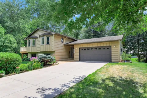 22365 Circle Lane