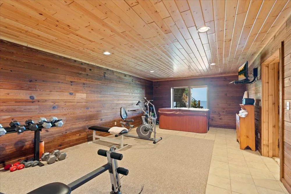 7127 Forestview Road NW Walker, MN 56484