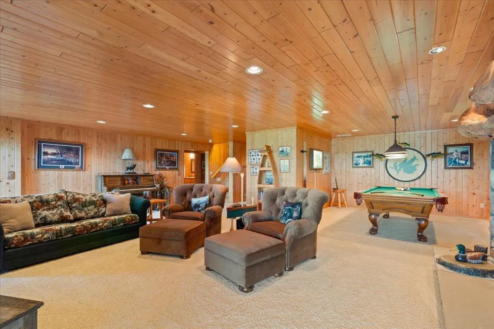 7127 Forestview Road NW Walker, MN 56484