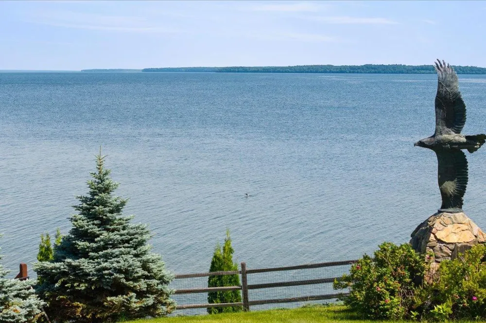 7127 Forestview Road NW Walker, MN 56484
