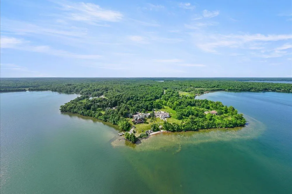 7127 Forestview Road NW Walker, MN 56484