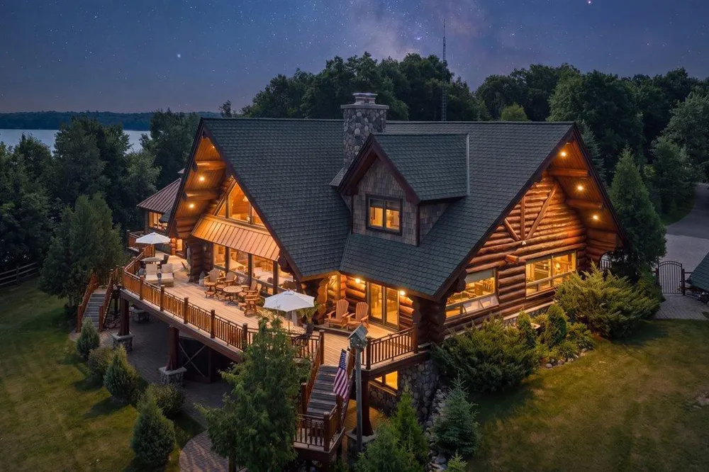 7127 Forestview Road NW Walker, MN 56484