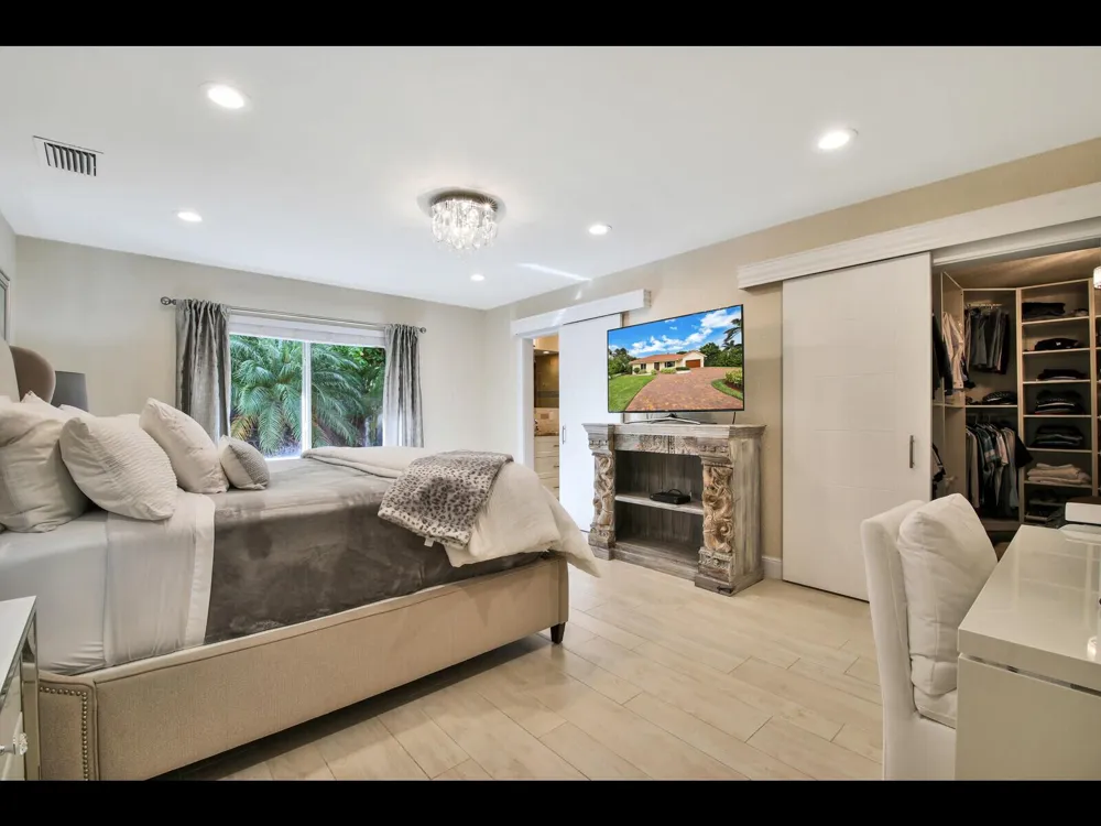 451 LYRA CIRCLE Juno Beach, FL 33408