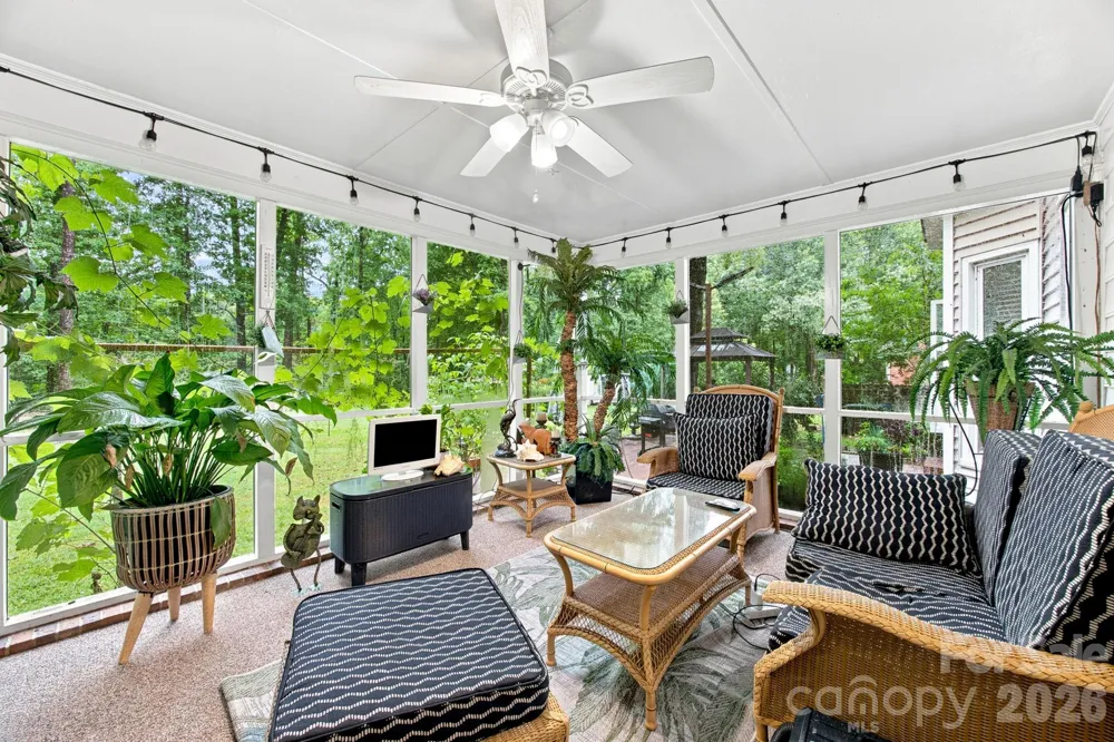 115 Valley Glen Drive Waxhaw, NC 28173