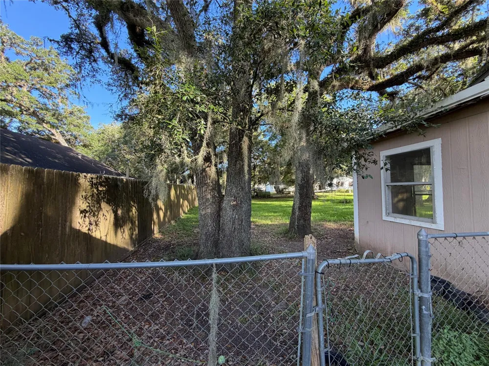 603 E 1st Street Sweeny, TX 77480